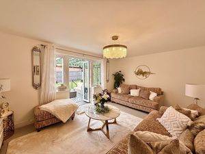 Photo 17- click for photo gallery